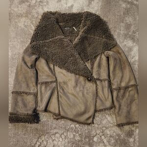 Dolce Cabo faux fur vegan leather cropped jacket sz Sm slate gray